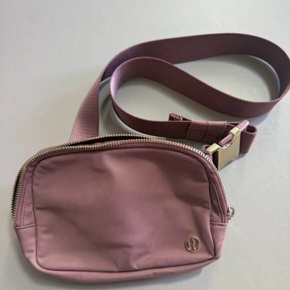 lululemon athletica Handbags - Lululemon Everywhere Belt Bag 1L *Metal Hardware